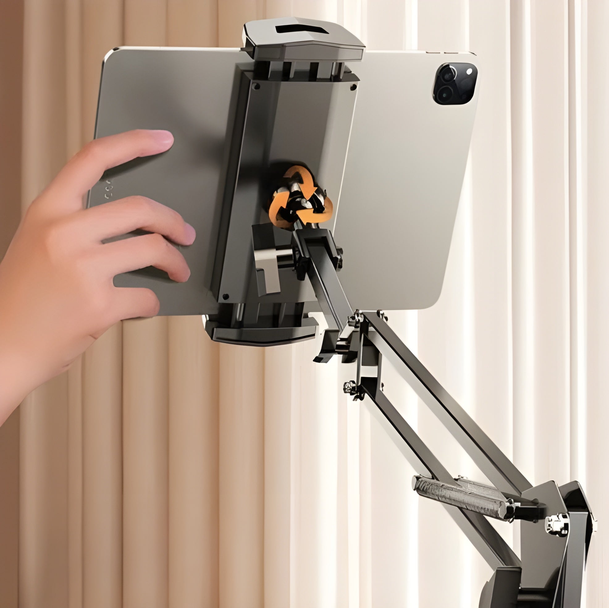 Bedmate Roterbar Enhetsholder – 360° Justerbar For Smarttelefon Og Nettbrett