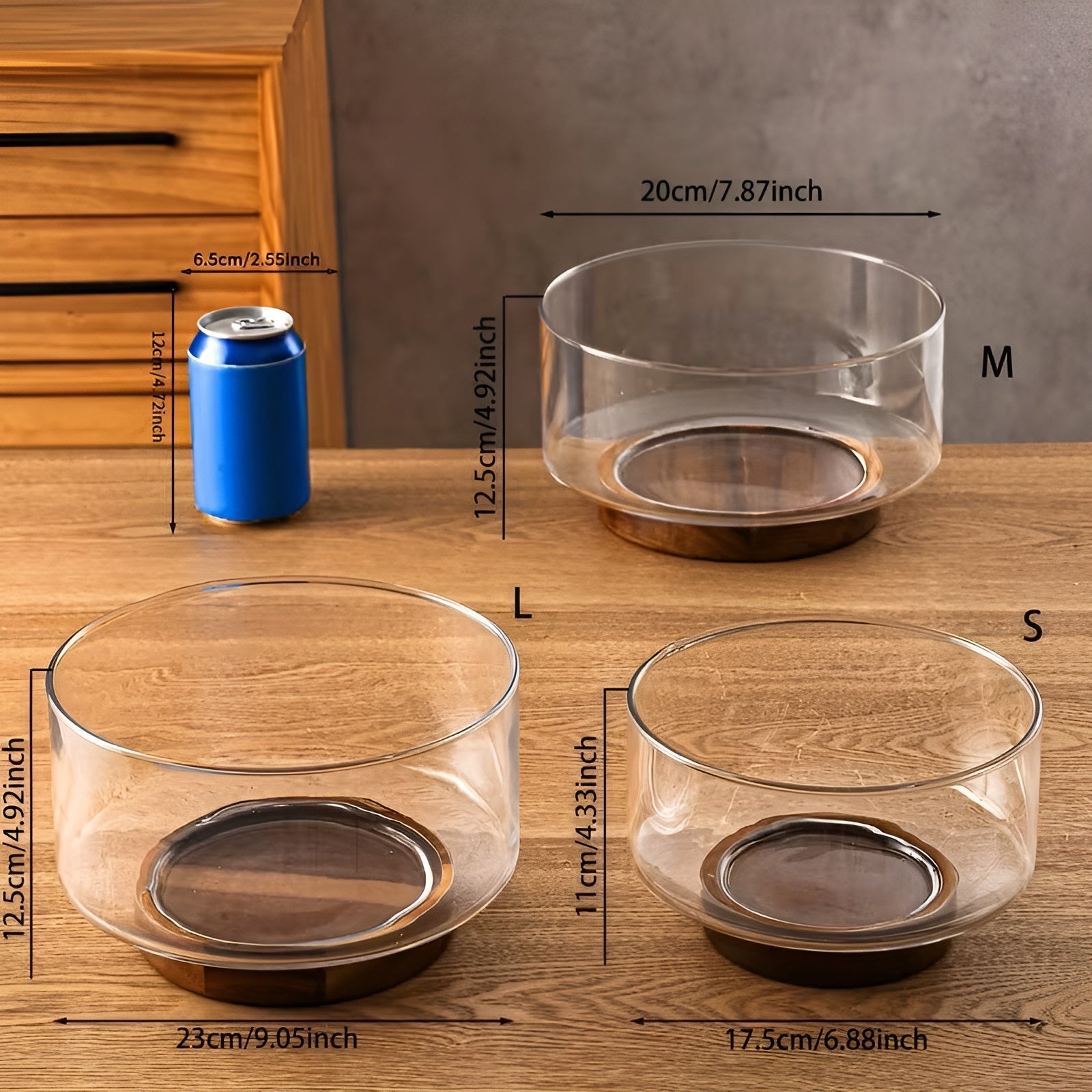 Glassbolle med trefot – Elegant og dekorativ | Perfekt til frukt snacks og salater - Serveringstallerkener