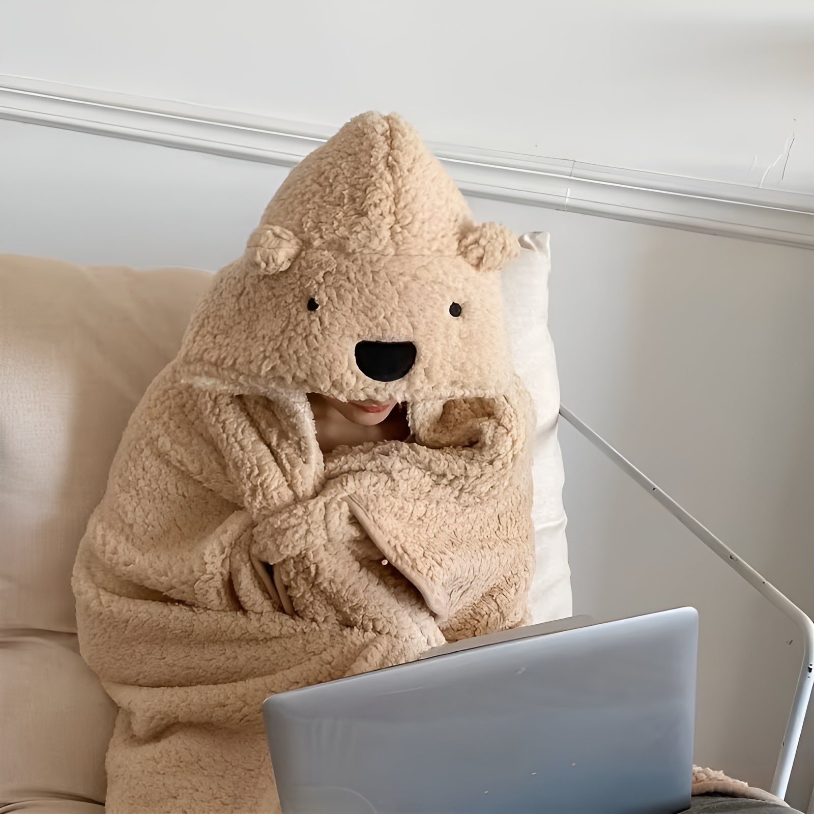 Koselig Teppeponcho – Ekstra Varm og Tykk | Perfekt for Høst og Vinter