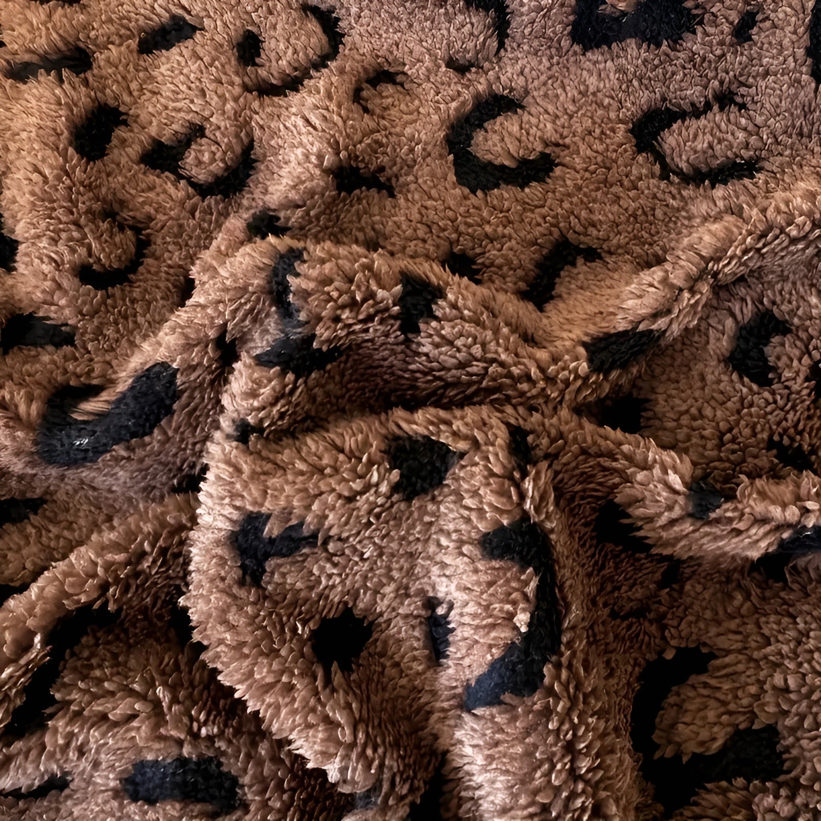 Pledd med Leopardsmønster – Mykt og Koselig | Perfekt for Sofa, Seng og Hele Året