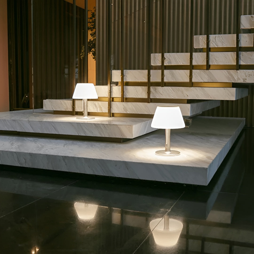 Celestra Solcelledrevet Bordlampe – Moderne Hagebelysning For Terrassen Og Uteområdet