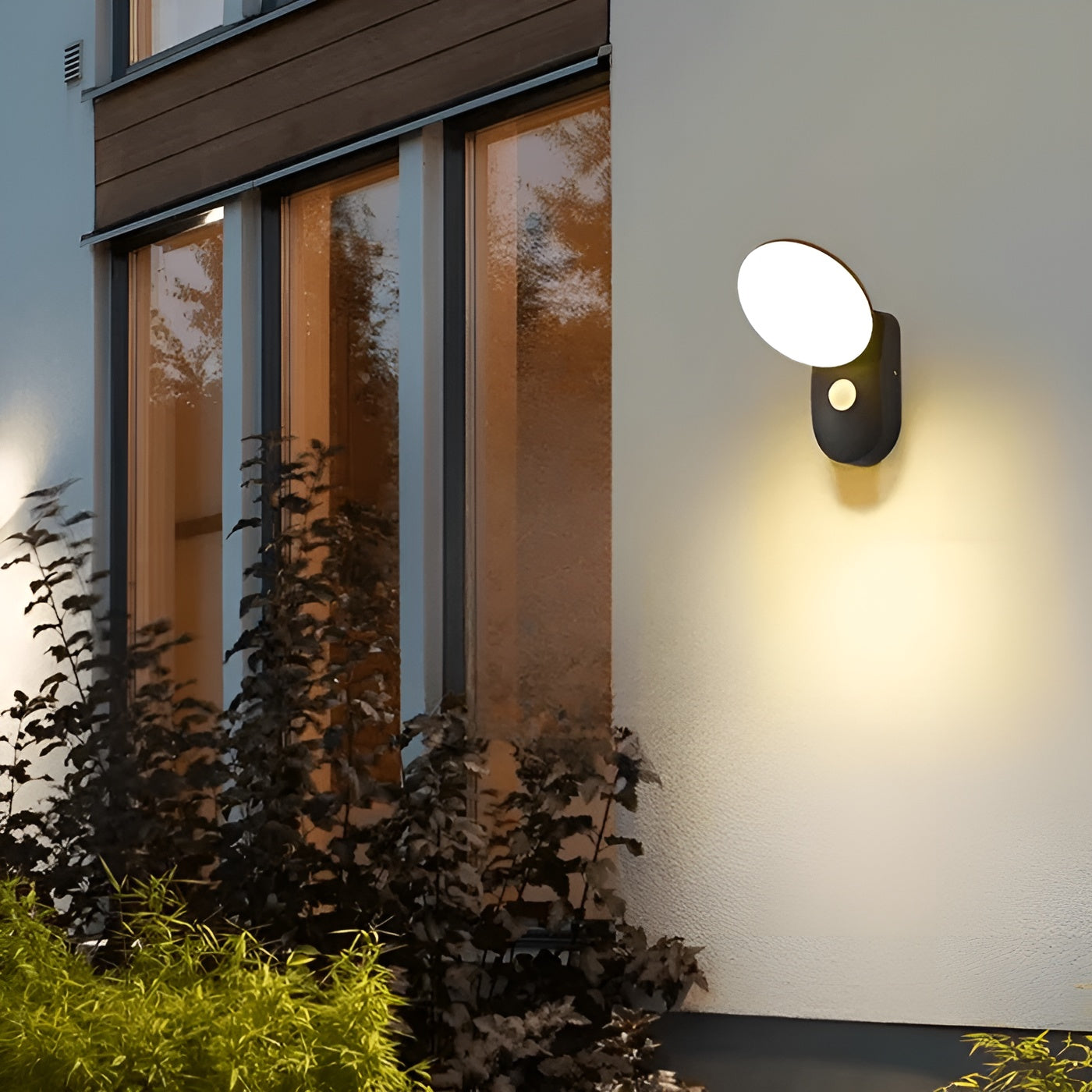 LED Vegglampe med Sensor – Automatisk Lys | For Innendørs og Utendørs Bruk