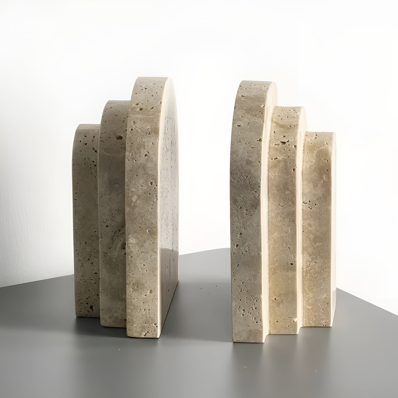 Bokstøtter i Naturmarmor – Massive og Elegante | Sklisikre og Perfekt for Bokhylle