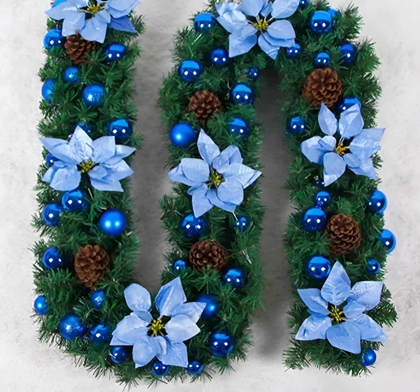 Julegirlander – Elegant Rattandekor med LED-lys | Festlig og Koselig