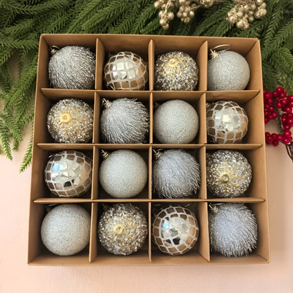 Julekulesett (16 Stk Ø 6 Cm) – Fargerike Julekuler | Perfekt Dekorasjon Til Juletreet, Stuen Og Hagen