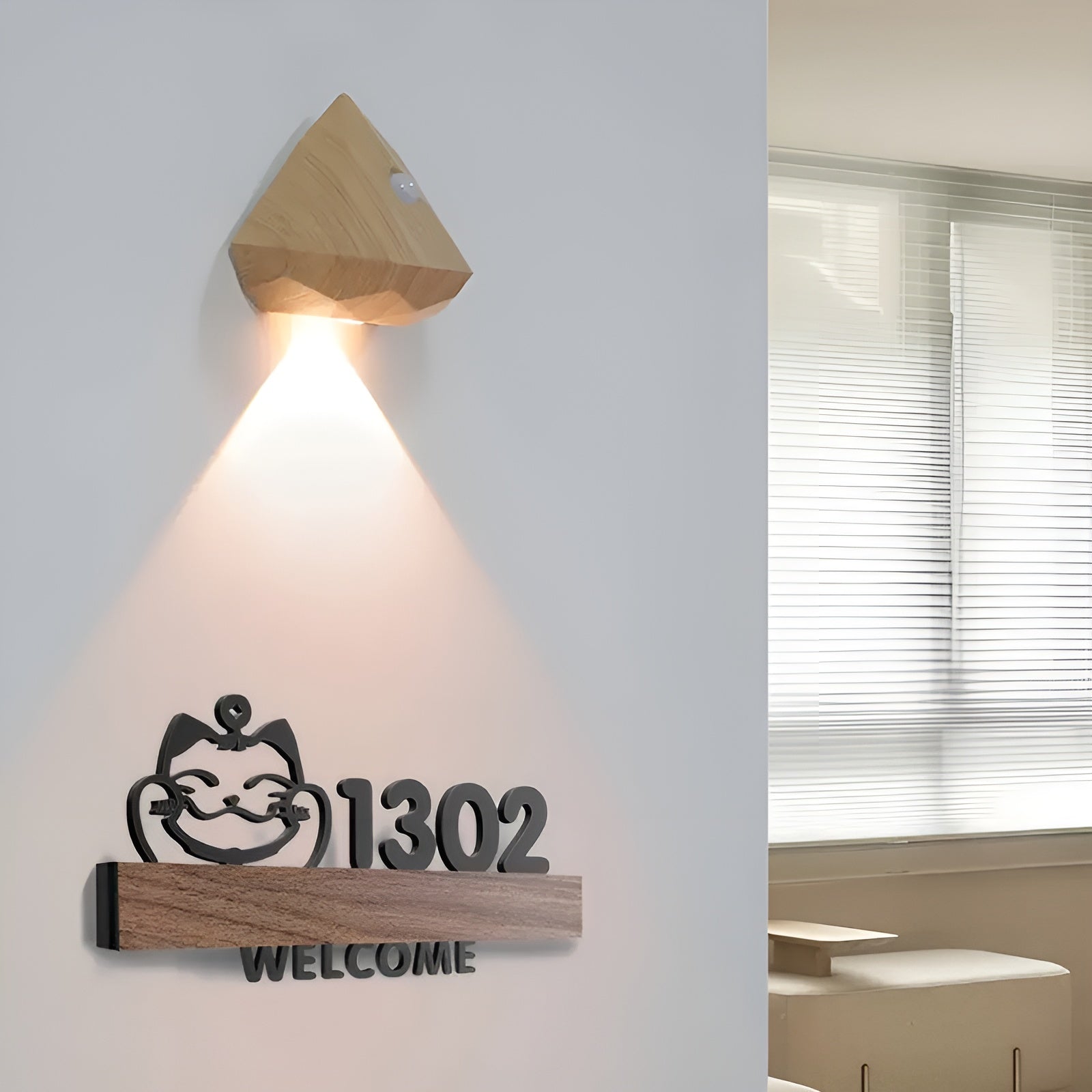 LED Nattlys med Bevegelsessensor – Oppladbart og Selvheftende | Mykt Lys for Øyevennlig Belysning