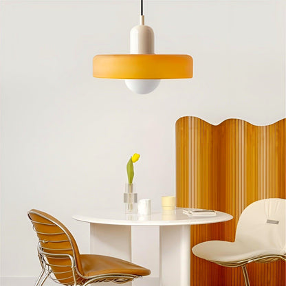 Bilde av Lysfjord Glasspendel – Moderne Eleganse i Tidløst Design fra Velisse