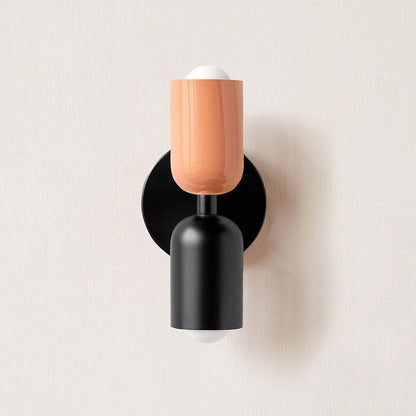 Wabi Duo LED-vegglampe – Rosa / Svart og Svart
