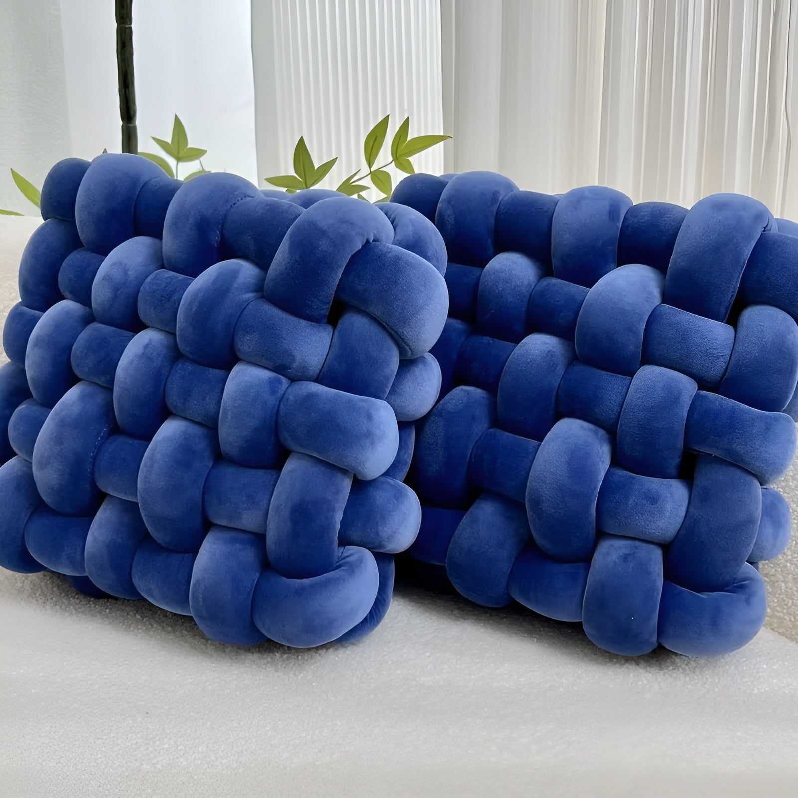 Knutedekorputer i 2-pakning – Myke og Dekorative | Perfekt for Sofa, Seng og Stue