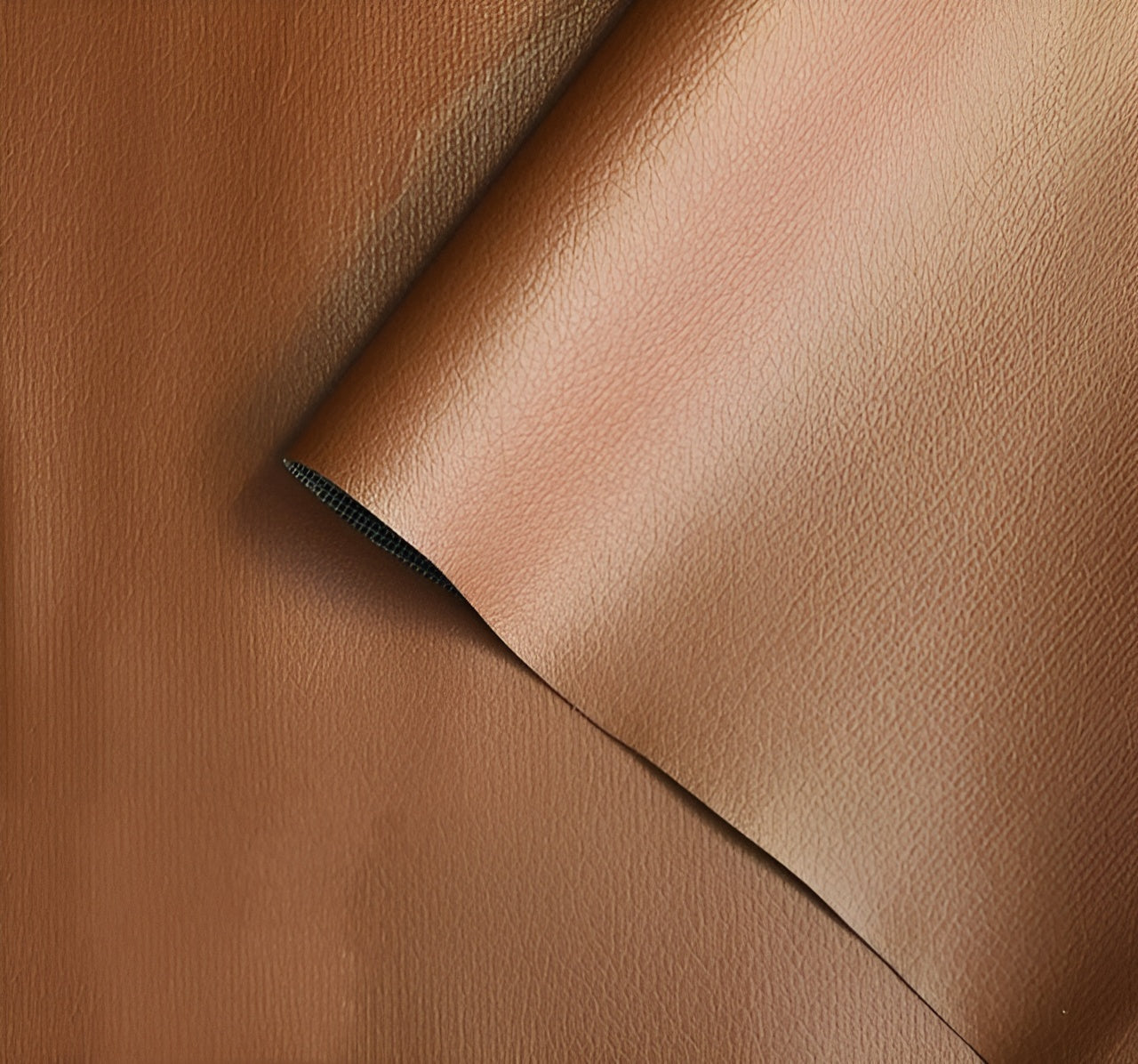 Selvklebende Lapp i Skinn – Enkel Reparasjon av Sofa, Vesker og Klær