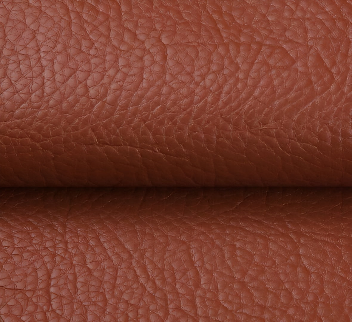 Selvklebende Lapp i Skinn – Enkel Reparasjon av Sofa, Vesker og Klær