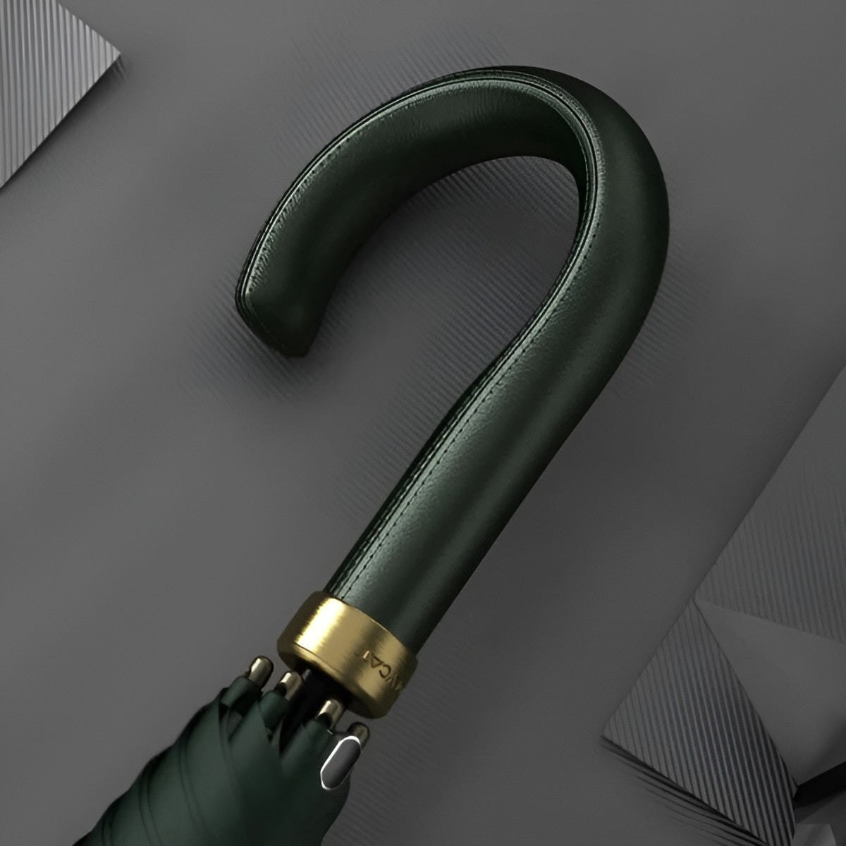 Lang Paraply Skinnhåndtak – 121 cm Skjerm | Klassisk Design for Regnfulle Dager