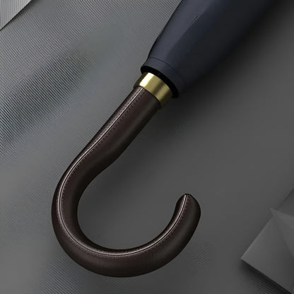 Lang Paraply Skinnhåndtak – 121 cm Skjerm | Klassisk Design for Regnfulle Dager
