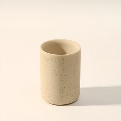 Tannbørsteholder i Naturstein – Med Såpedispenser og Praktisk Hylle | Elegante Baderomsdetaljer i Marmor