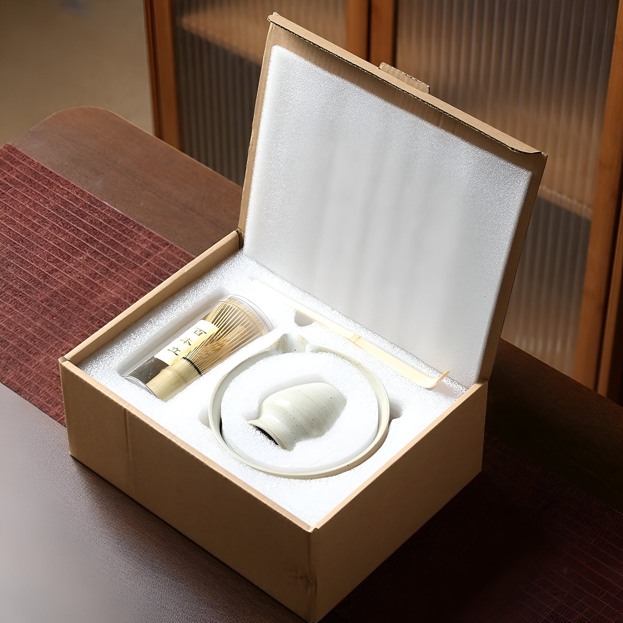 Matcha Keramisksett- 4 Deler Japansk Teapot og Kopper