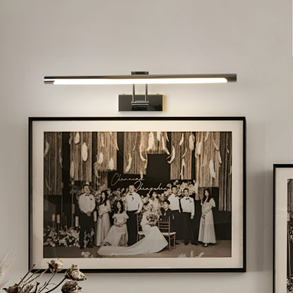 Vegglampe Innendørs – Moderne Vegglampe I Svart Eller Sølv | Ideell Over Speilet