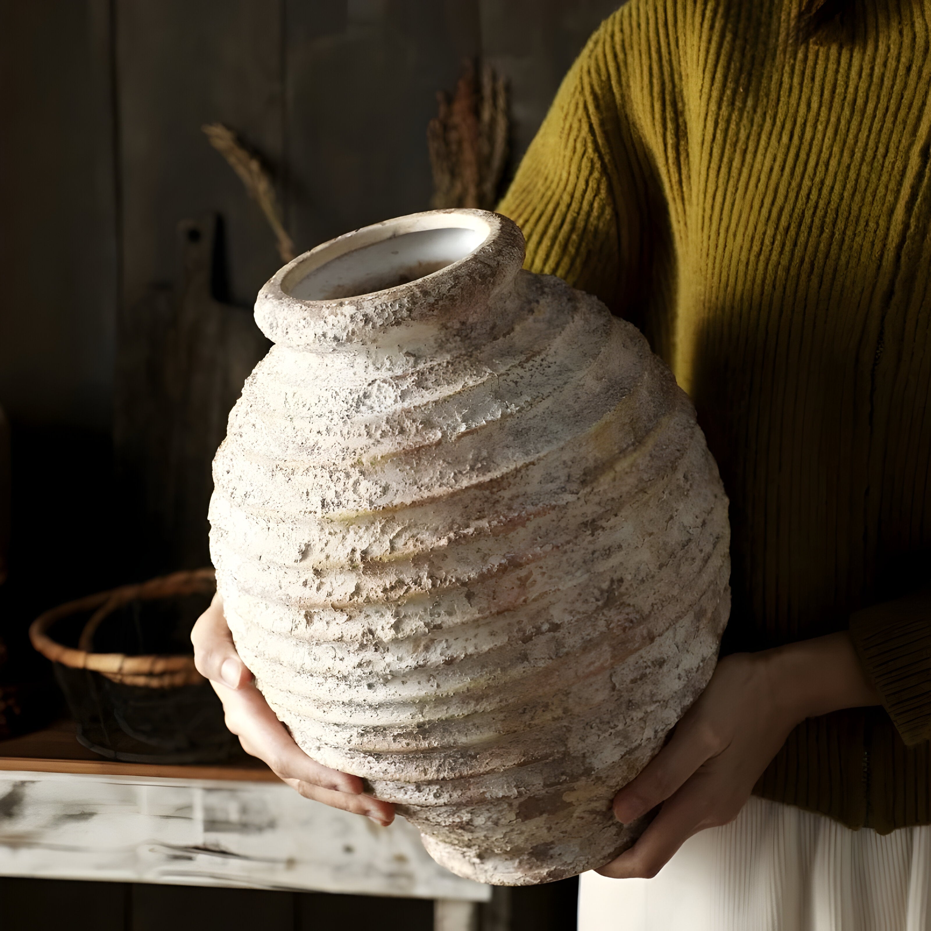 Bilde av Alvra - Retro Håndlaget Keramikkvase fra Velisse