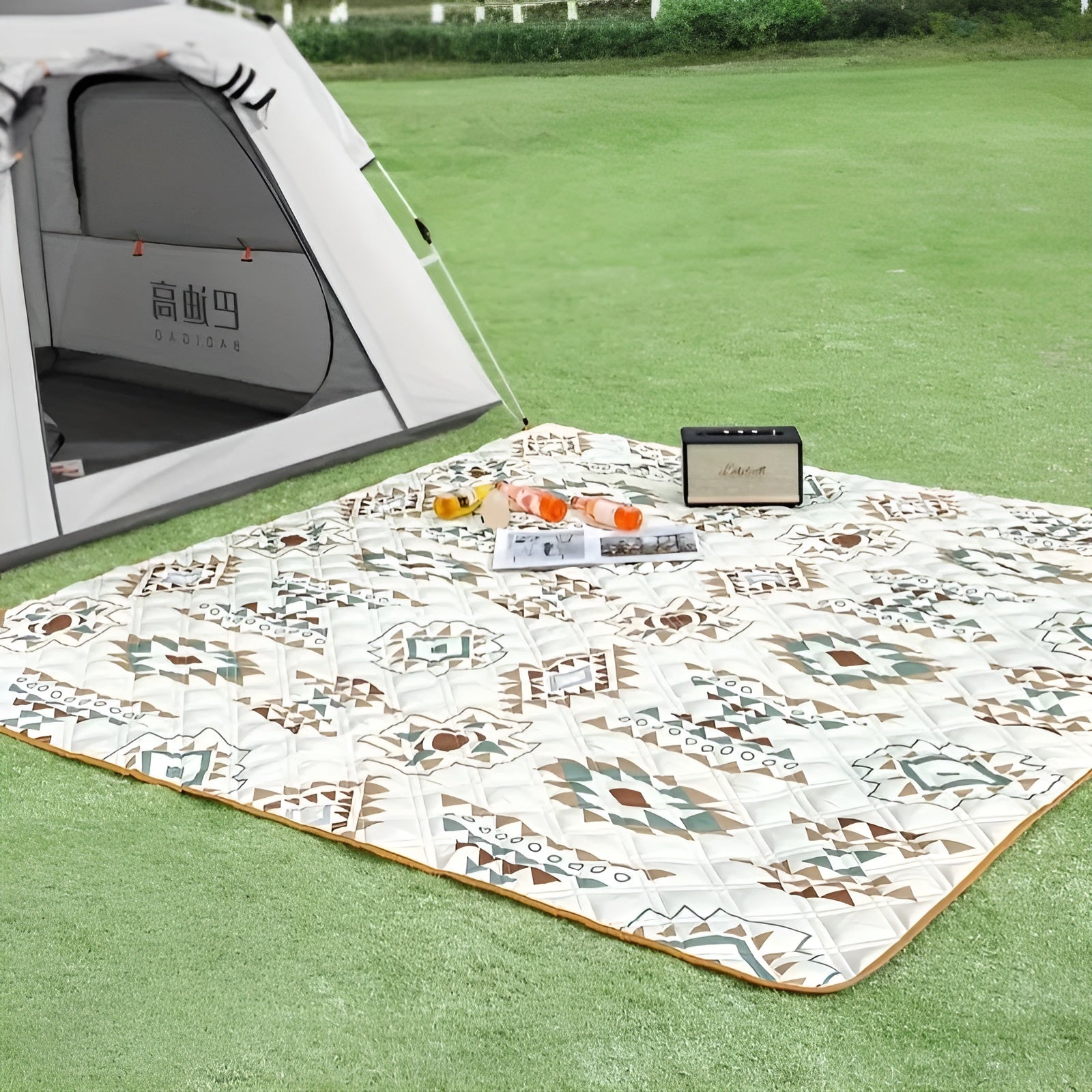 Piknikpledd med Rutemønster – Vannavstøtende og Sammenleggbart | Perfekt for Park, Strand og Camping
