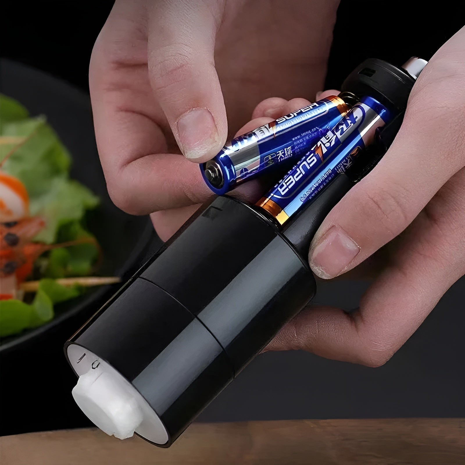 Elektrisk Krydderkvern – Justerbar og Allsidig | For Salt, Pepper og Urter