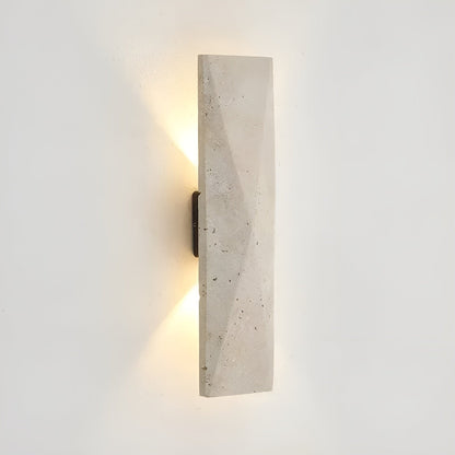 Vegglampe i Travertin – Elegant Naturstein | Perfekt for Stue og Gang