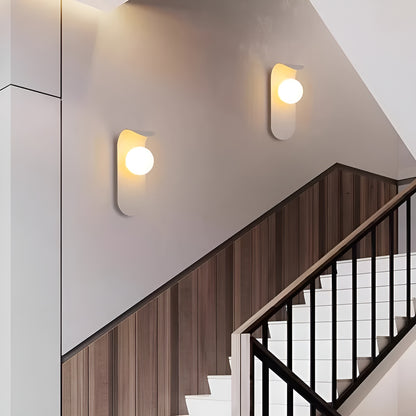 Vegglampe i Nordisk Design – Minimalistisk og Stilfull | Perfekt for Stue og Trapp