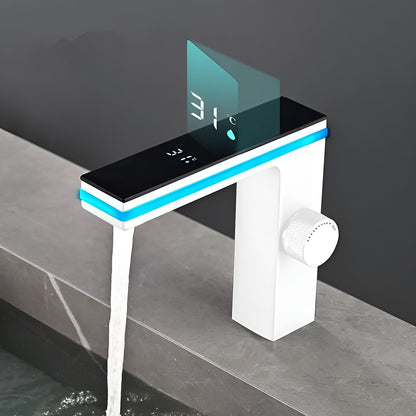 Led-kran Til Badet – Digitalt Display Og Temperaturregulering | Moderne Servantarmatur I Messing - Matt Svart-Hvit