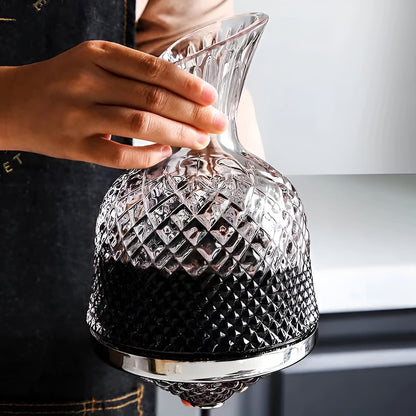 Kristallglas-Karaffe – 360° Drehbar und Elegant | 1,5 L Wein- und Getränkespender - Karafler