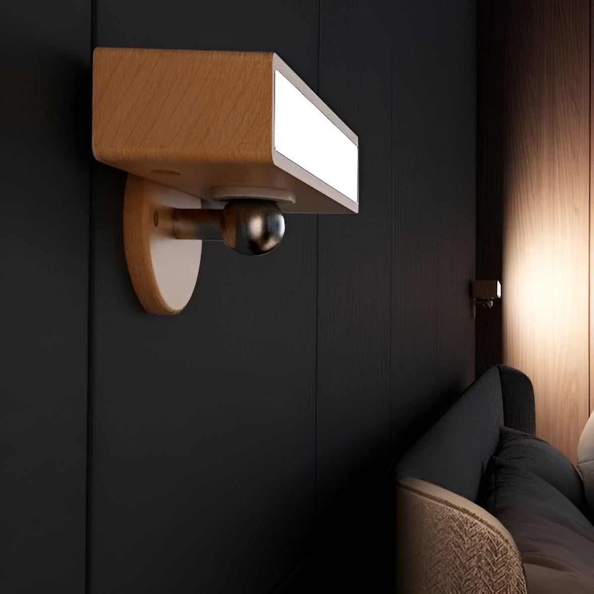Justerbar Vegglampe – Tre og Magnet | Fleksibel og Stilfull