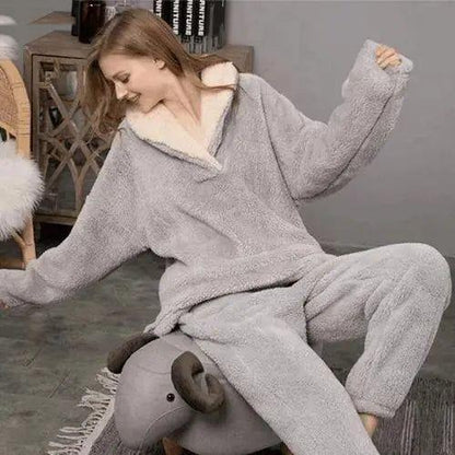 Tori – Sherpa-fleece Pyjamas: Varm og Koselig
