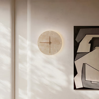 Veggur i Travertin med LED-lys – Minimalistisk og Dekorativ | Naturlig Stein for Moderne Interiør